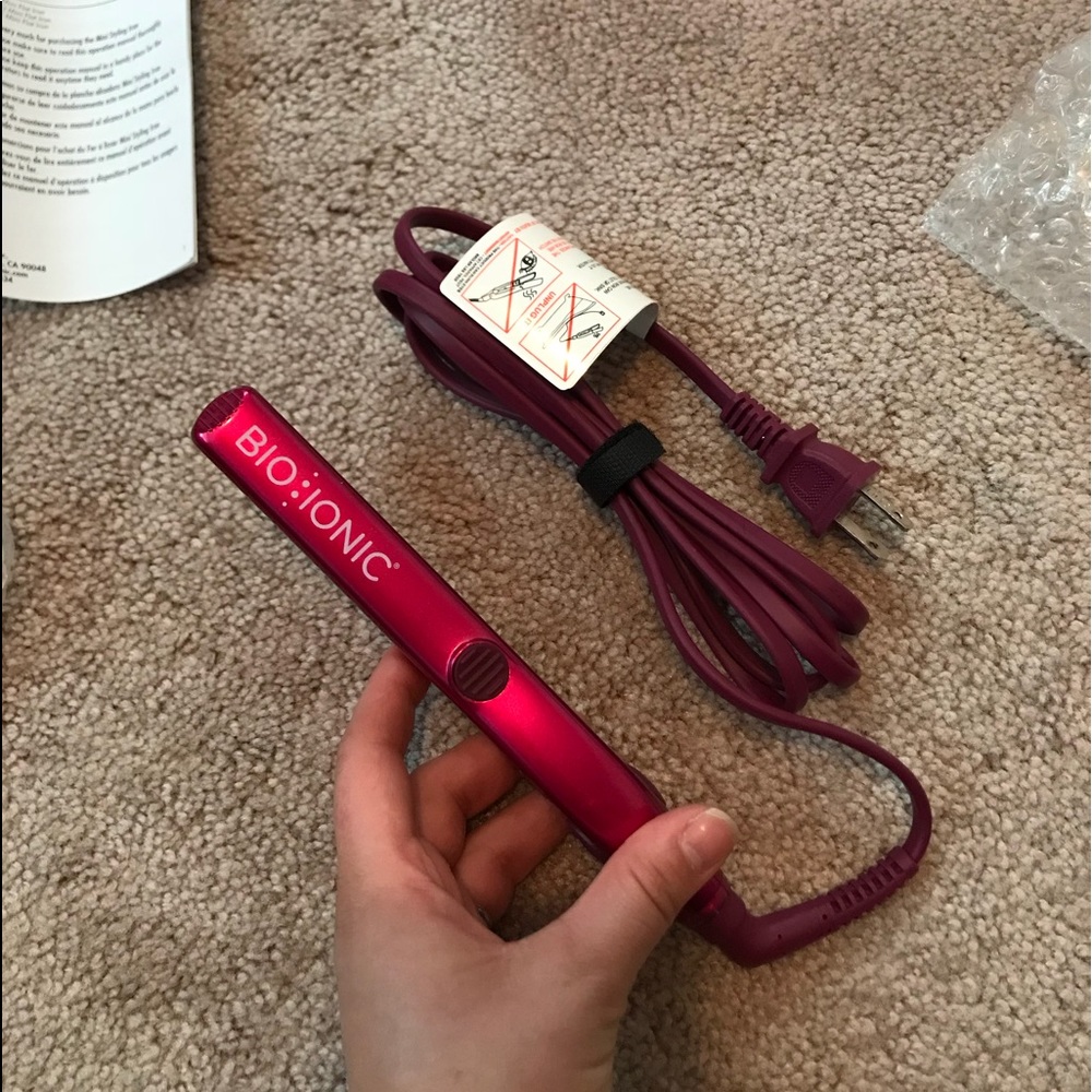 MATRIX BIO-IONIC mini hair straightener